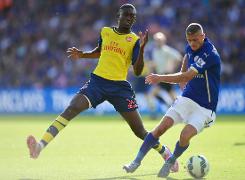 Arsenal boss Wenger jumps to mis-firing Sanogo's defence