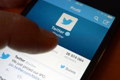 Twitter hammered on growth fears