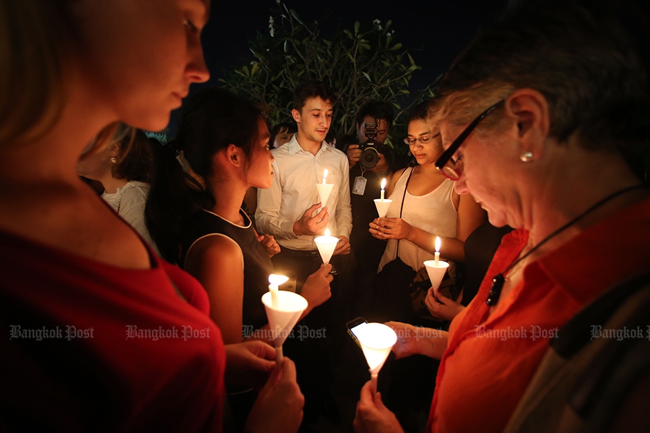 hommage thaïlande attentats Paris