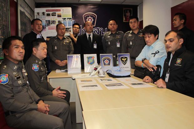 Chinese Caught For Stealing At Airport Bangkok Post News