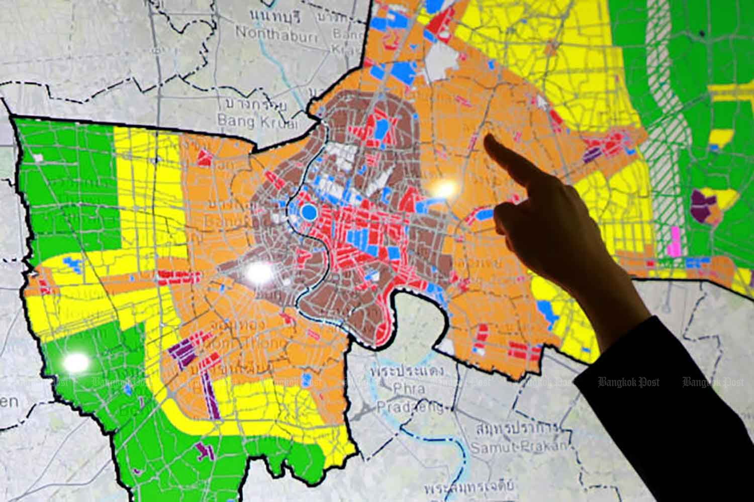 Bangkok governor responds to city plan criticism